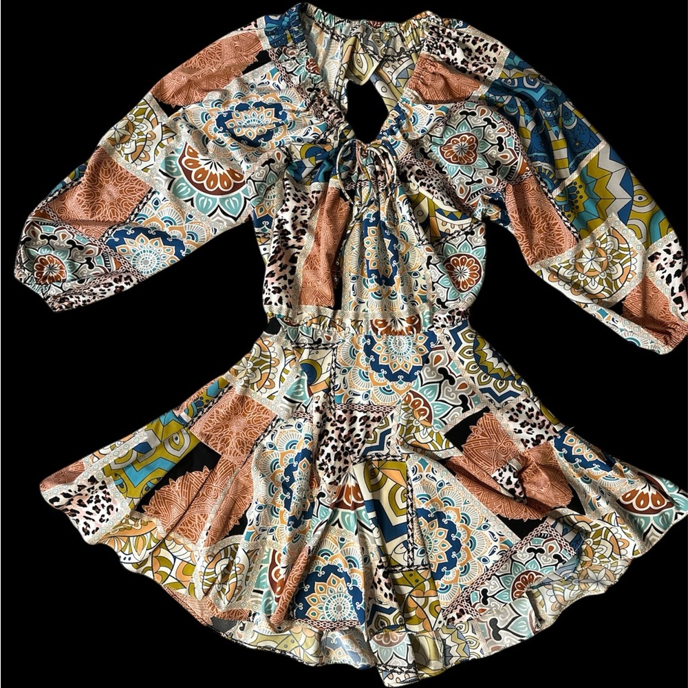 Rosevelvet Multicolor Graphic & Leopard Print Open Back Dress. Zipper. Medium